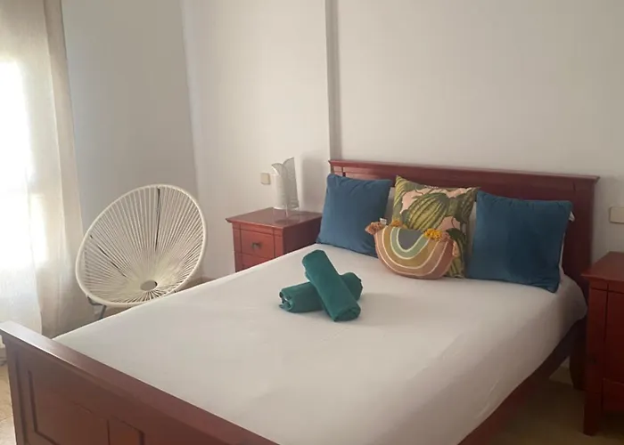 Light House Apartment *